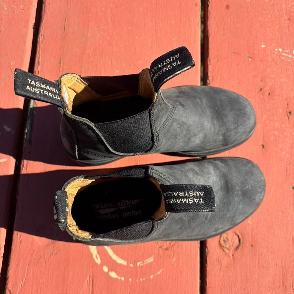 Blundstone Charcoal Suede Chelsea Boots - Picture 2 of 6